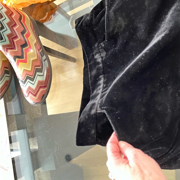 Flash Sale!🔥❄️🎄 Paris Black Velvet Skirt 40 Euro - Picture 5 of 7